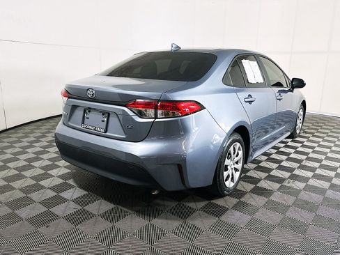 Used 2024 Toyota Corolla LE FWD image 3