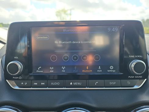 Used 2024 Nissan Sentra S FWD image 26