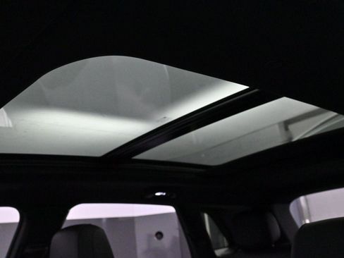 Certified 2025 Cadillac XT5 Premium Luxury image 31