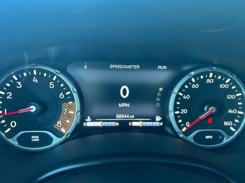 Used 2020 Jeep Renegade Limited w/ Safety and Security Group AWD/4WD image 19