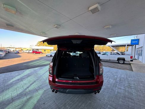 Used 2023 Chevrolet Tahoe Z71 w/ Off-Road Capability Package image 9