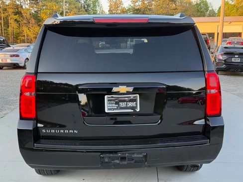 Used 2016 Chevrolet Suburban LS image 5