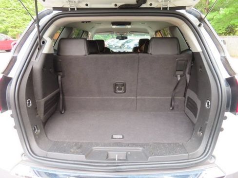 Used 2010 Buick Enclave CXL AWD/4WD image 10