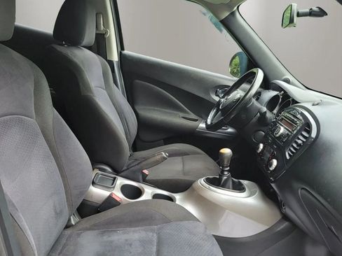 Used 2011 Nissan Juke SV FWD image 14