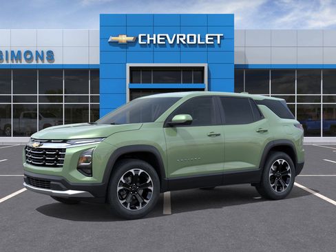 New 2026 Chevrolet Equinox LT w/ Convenience Package II image 3