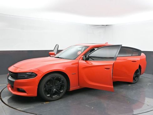 Used 2017 Dodge Charger R/T w/ Plus Group image 49
