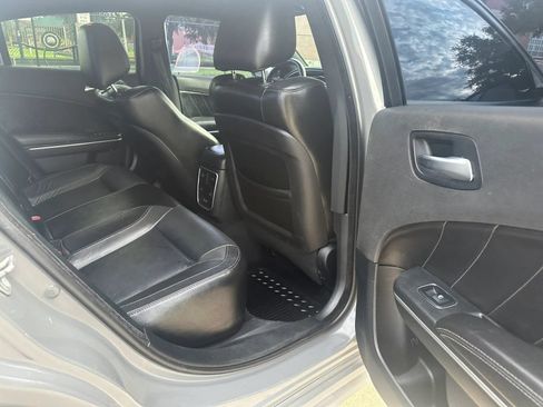 Used 2018 Dodge Charger R/T w/ Plus Group RWD image 20
