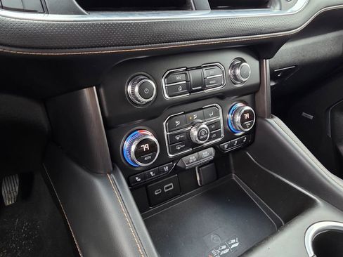 Used 2022 GMC Yukon AT4 image 16