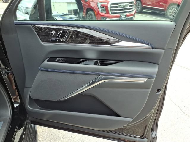 New 2026 Cadillac Escalade IQ Sport 1 w/ LPO, ONYX Package AWD/4WD image 24