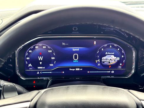 Used 2025 Chevrolet Silverado 1500 LTZ image 27