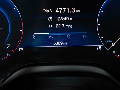 Used 2025 Maserati Grecale Modena image 25