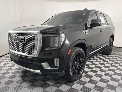 Certified 2023 GMC Yukon Denali AWD/4WD image 3