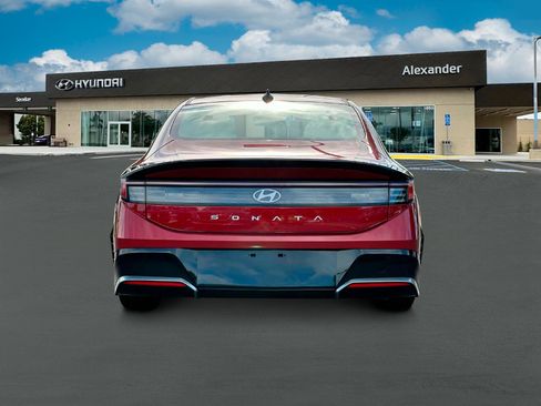 New 2025 Hyundai Sonata SEL image 6