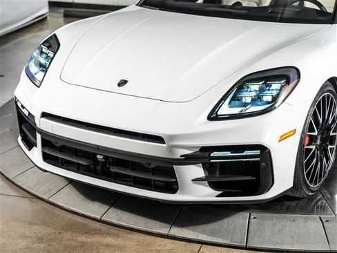 New 2026 Porsche Panamera Turbo image 11