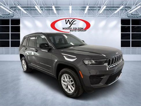 New 2026 Jeep Grand Cherokee Laredo AWD/4WD image 3