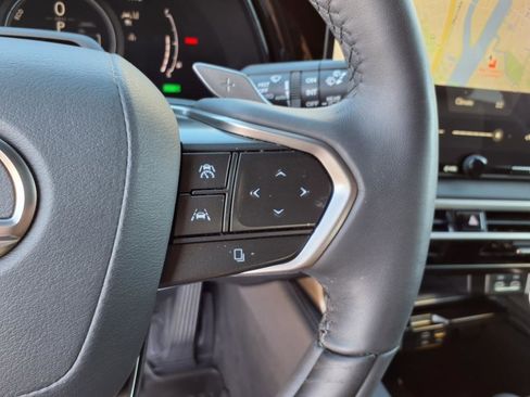 Used 2024 Lexus RX 350 w/ Convenience Package image 16