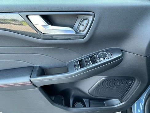 Used 2024 Ford Escape ST-Line w/ Tech Pack #1 AWD/4WD image 9