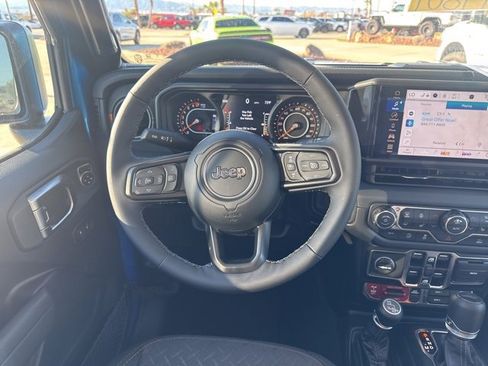 New 2026 Jeep Gladiator Mojave image 15