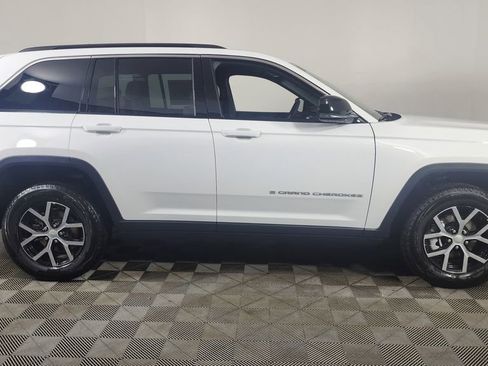 New 2025 Jeep Grand Cherokee Limited image 8