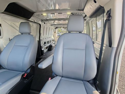 Used 2018 Ford Transit 250 148 Low Roof image 21