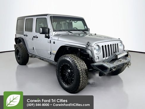 Used 2015 Jeep Wrangler Unlimited Sahara w/ Connectivity Group image 1