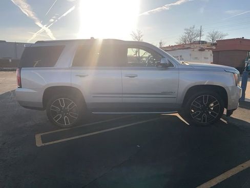 Used 2018 GMC Yukon Denali image 2