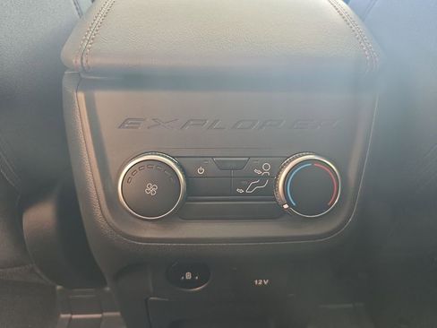 Used 2025 Ford Explorer Active image 43