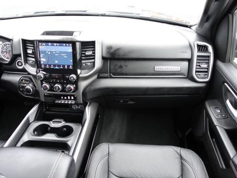 Used 2022 RAM 1500 Big Horn AWD/4WD image 40