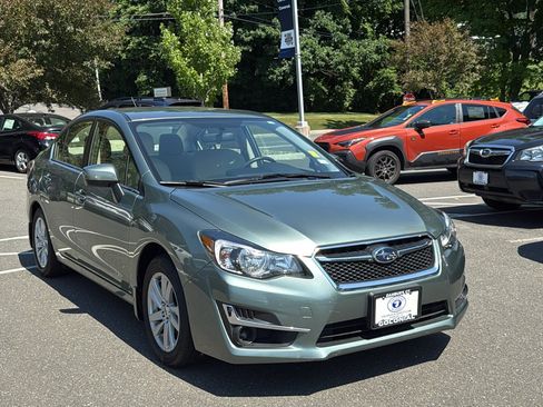 Used 2015 Subaru Impreza 2.0i Premium AWD/4WD image 3