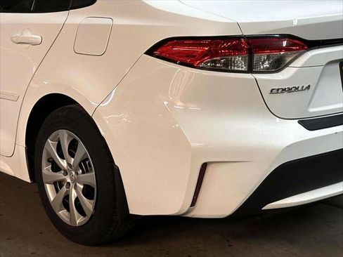 Certified 2021 Toyota Corolla LE image 10