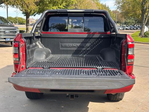 Used 2022 Nissan Frontier PRO-4X w/ Technology Package image 18