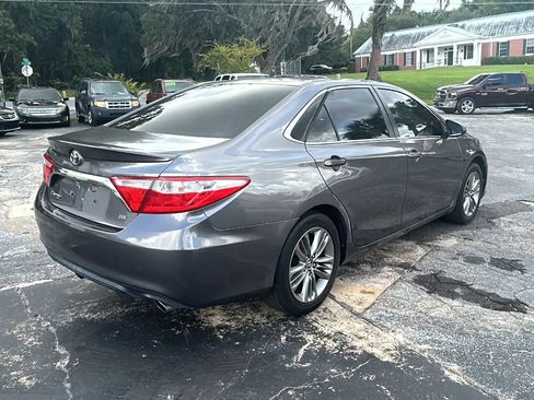 Used 2016 Toyota Camry SE FWD image 6
