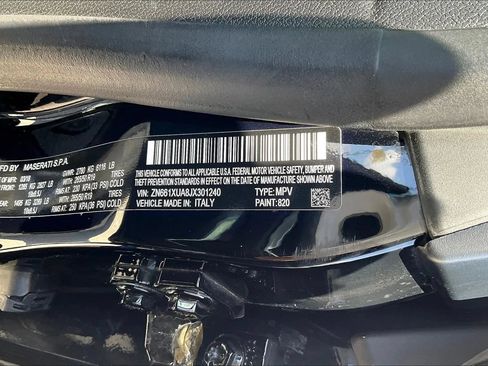 Used 2018 Maserati Levante AWD/4WD image 19