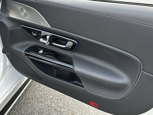 Certified 2025 Mercedes-Benz SL 63 AMG 4MATIC image 19