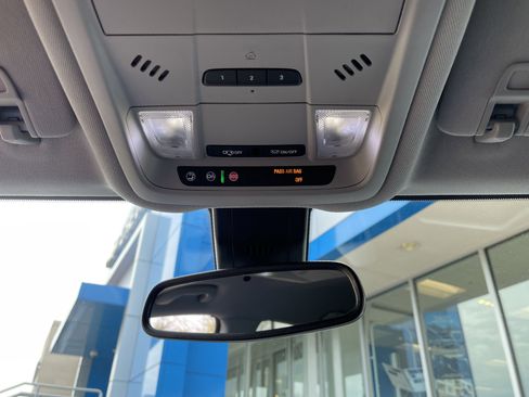 Used 2018 GMC Terrain SLT w/ Preferred Package image 28