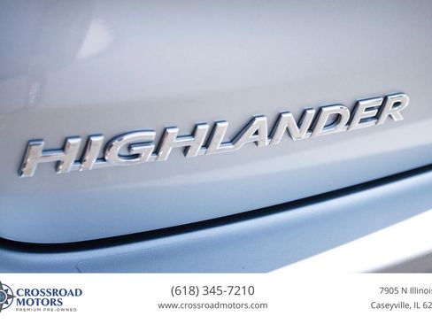 Used 2016 Toyota Highlander Plus AWD/4WD image 10