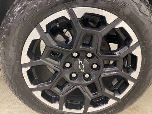 New 2026 Chevrolet Colorado Z71 w/ Technology Package AWD/4WD image 25