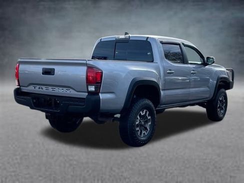 Used 2019 Toyota Tacoma TRD Off-Road AWD/4WD image 3