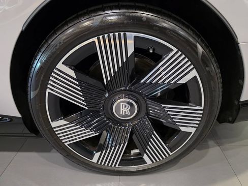 Used 2024 Rolls-Royce Spectre w/ Spectre Launch Package AWD/4WD image 14