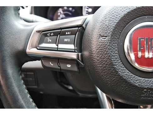 Used 2018 FIAT 124 Spider Classica image 10