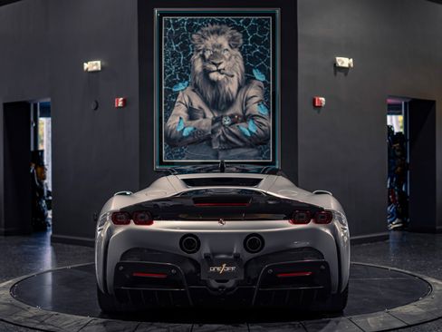 Used 2021 Ferrari SF90 Stradale image 39