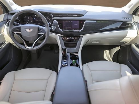 Used 2022 Cadillac XT6 Premium Luxury w/ Technology Package image 28