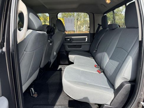 Used 2015 RAM 2500 SLT image 10