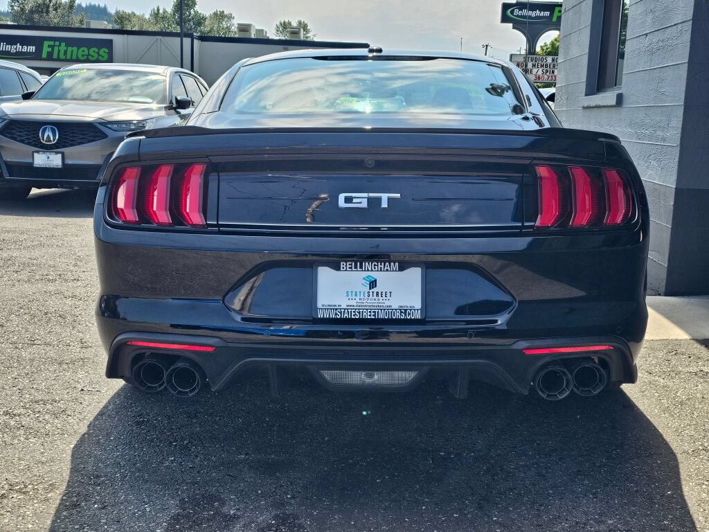 Used 2019 Ford Mustang GT Premium w/ Equipment Group 401A RWD image 4