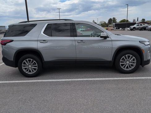 Used 2023 Chevrolet Traverse LT w/ LPO, Cargo Package AWD/4WD image 6