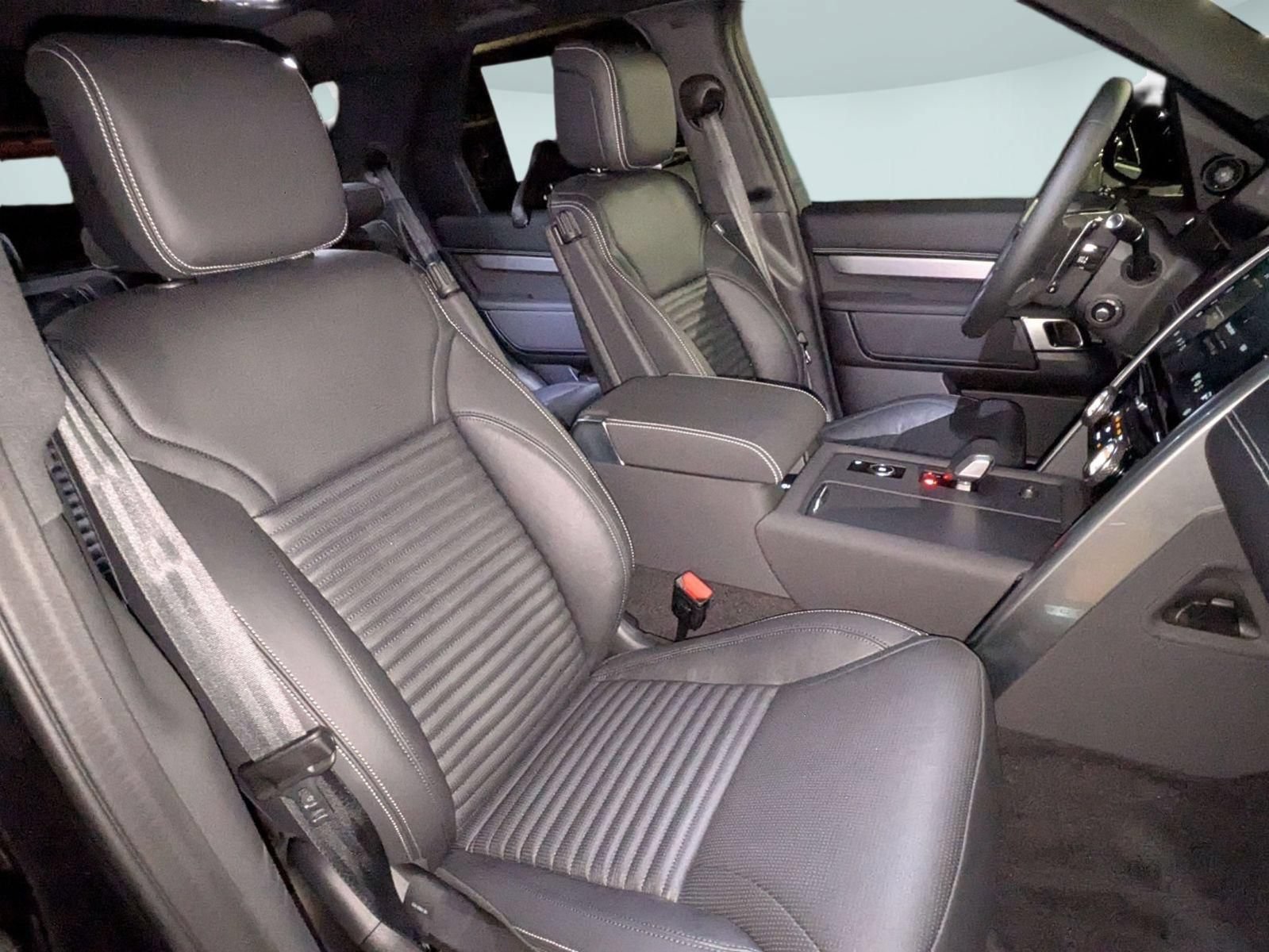 New 2026 Land Rover Discovery Dynamic SE AWD/4WD image 30