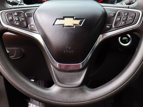 Used 2021 Chevrolet Equinox LS FWD image 55