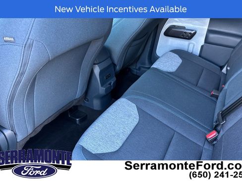 Used 2025 Ford Maverick XLT image 15