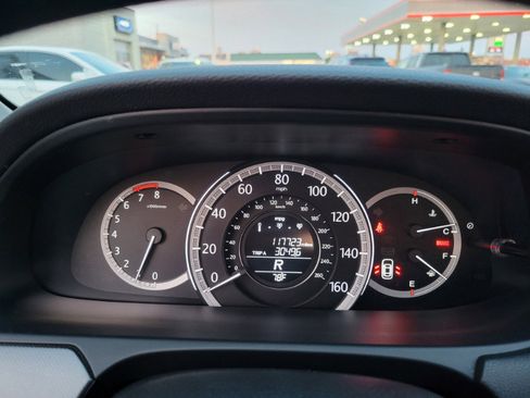 Used 2013 Honda Accord LX image 34