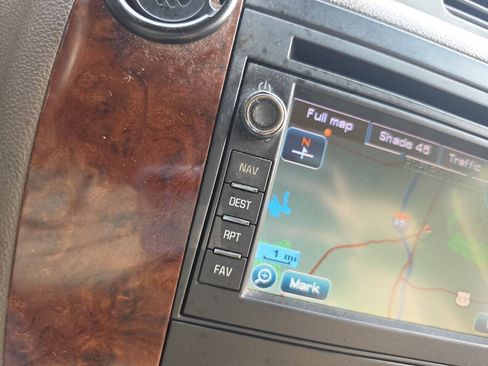 Used 2010 Chevrolet Tahoe LTZ AWD/4WD image 23